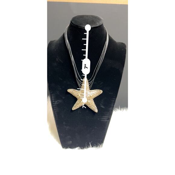 Natasha for Stella & Dot Gold Starfish Chunky Statement Necklace - Picture 3 of 5